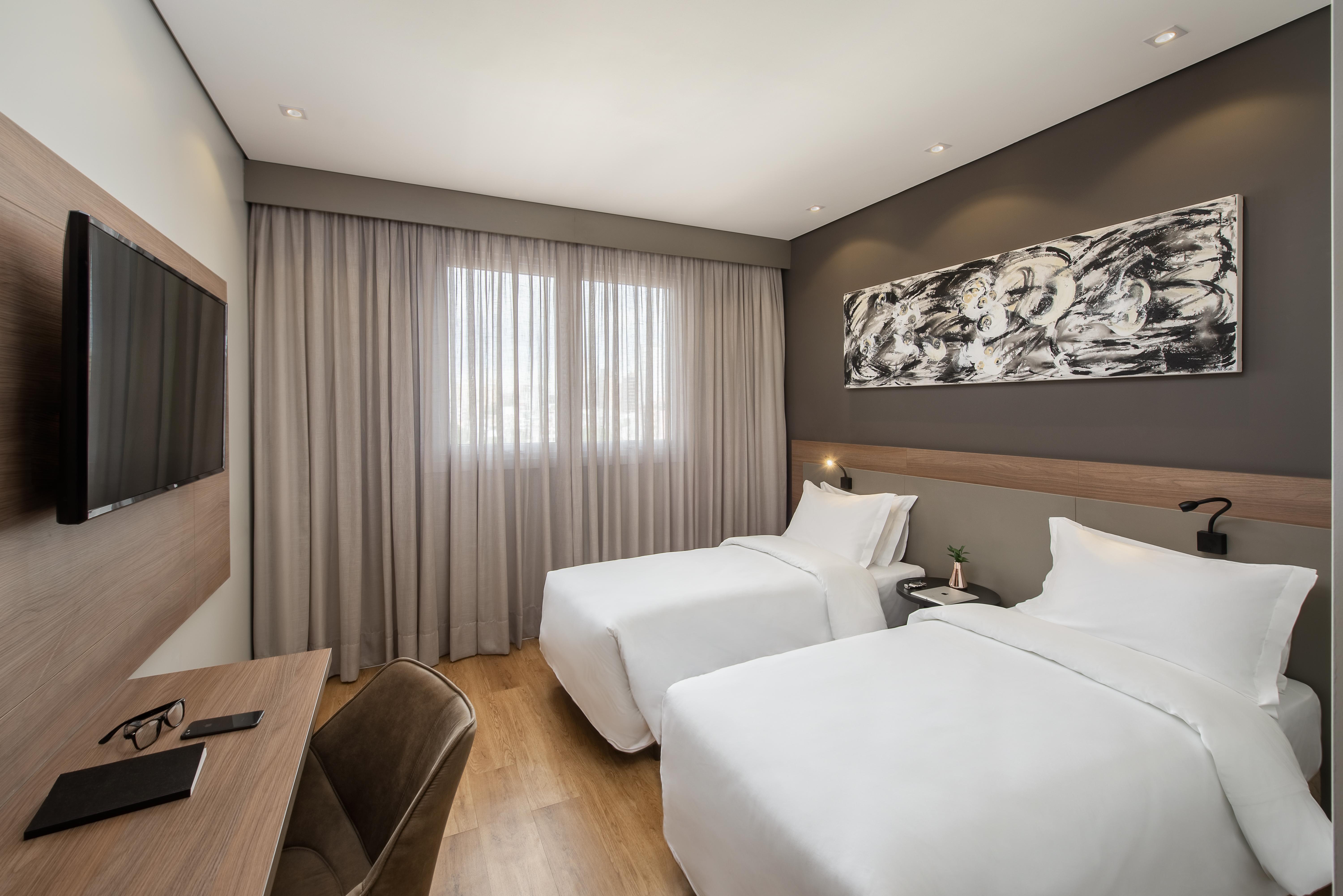 Intercity Hotel