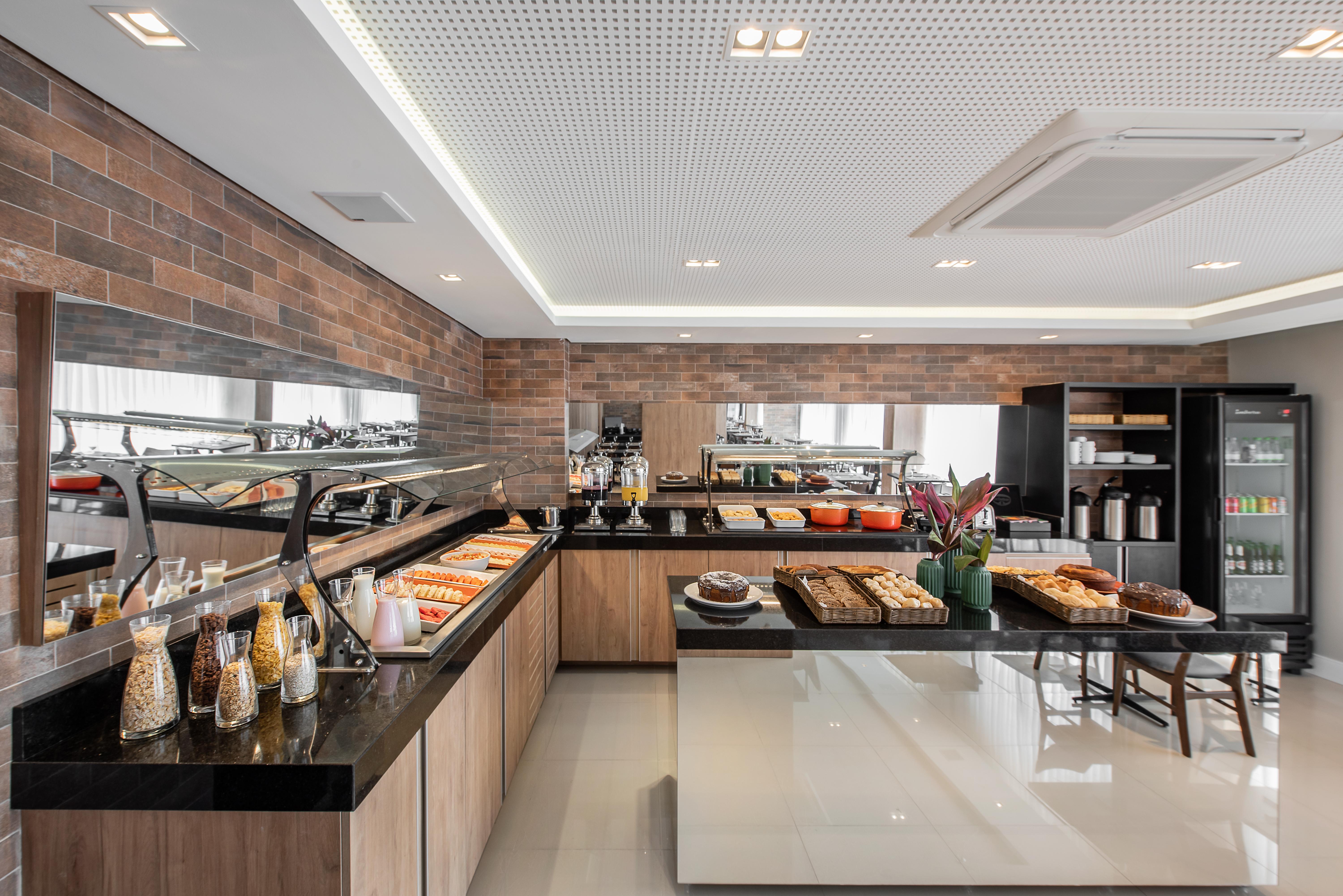 Intercity Hotel